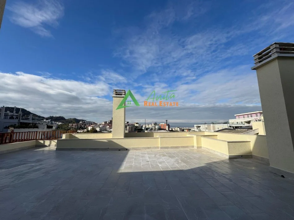 Tirane, jap me qera apartament 2+1+Ballkon Kati 5, 200 m² 800 € (Kopshti Botanik)