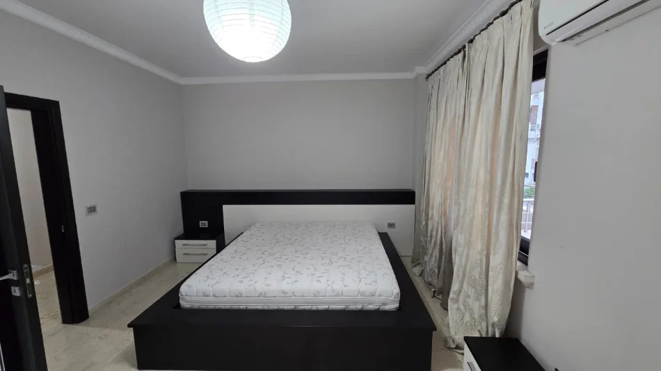 Tirane, shitet apartament 2+1 Kati 2, 105 m² 210.000 € (Liqeni i Thate)