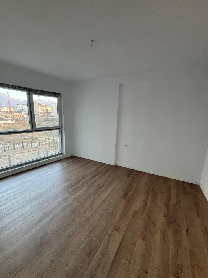 Tirane, shitet apartament 2+2 Kati 2, 111 m² (Rruga Jordan Misja)