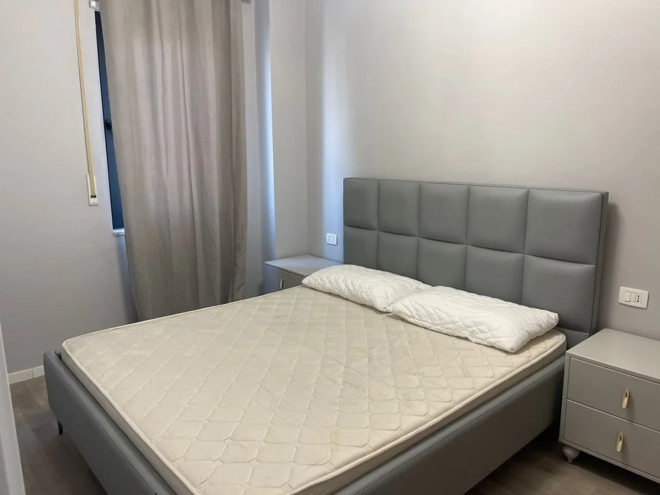 Tirane, jepet me qera apartament 1+1 Kati 3, 40 m² 580 € (Rruga Dervish Hatixhe)