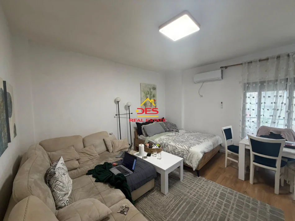 Vlore, shitet garsonier Kati 2, 50 m² 90.000 € (Rruga Aleksandër Moisiu)
