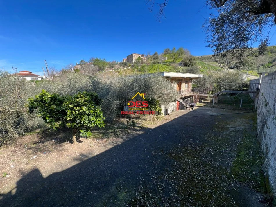 Vlore, shitet shtepi 2+1+Ballkon Kati 0, 243 m² 90.000 € (Armen, Vlorë)