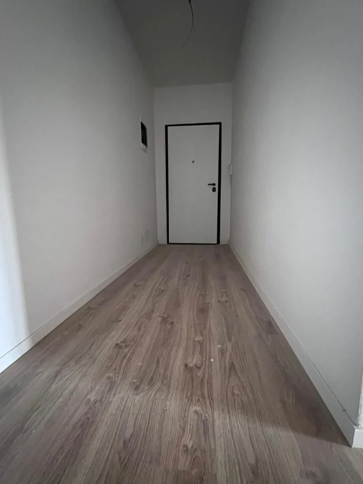 Tirane, shitet apartament 2+1+Ballkon Kati 6, 110 m² 95.000 € (Kamez)