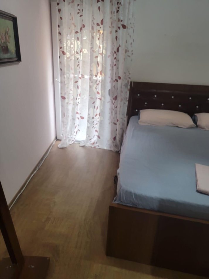 Tirane, jepet me qera apartament 2+1+Ballkon Kati 3, 100 m² 600 € (Kodra e Diellit)