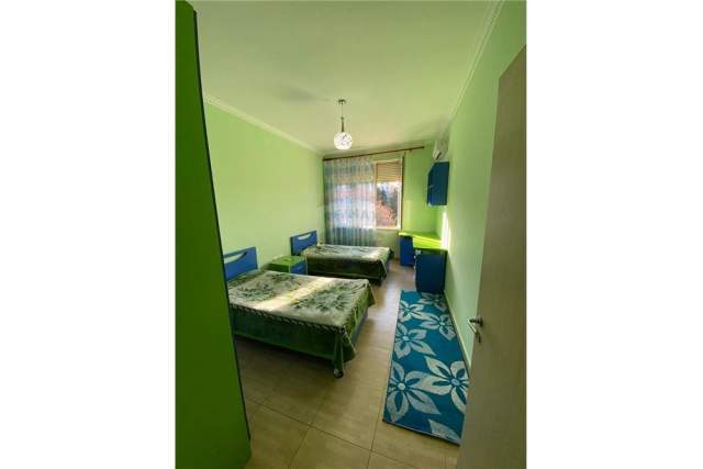 Tirane, jepet me qera apartament 3+1+BLK Kati 3, 135 m² 650 Euro (Kopshti Botanik)