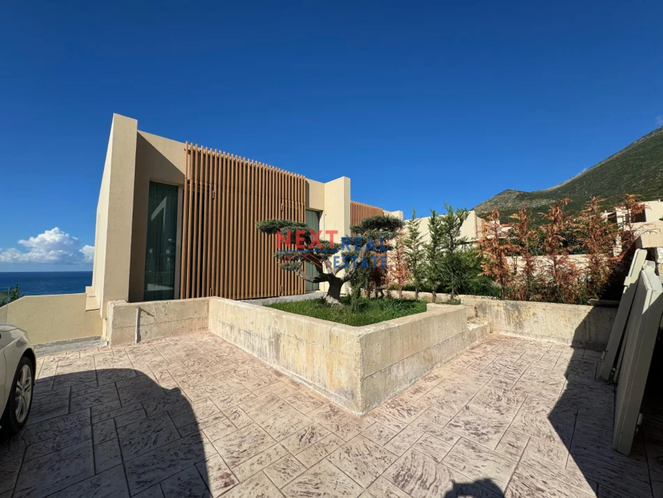 Vlore, shitet Vile 2+1+Aneks+Ballkon , 316 m² 980.000 € (PALASE GREEN COAST)