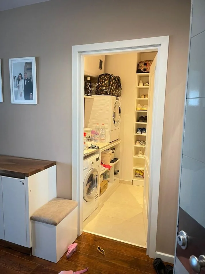 Tirane, jepet me qera apartament 2+1+Ballkon Kati 6, 128 m² 2.500 € 