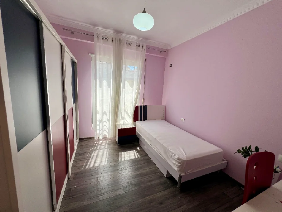 Shqiperi, shitet apartament 2+1+Ballkon Kati 5, 93 m² 258.000 € (Kopshti zoologjik)