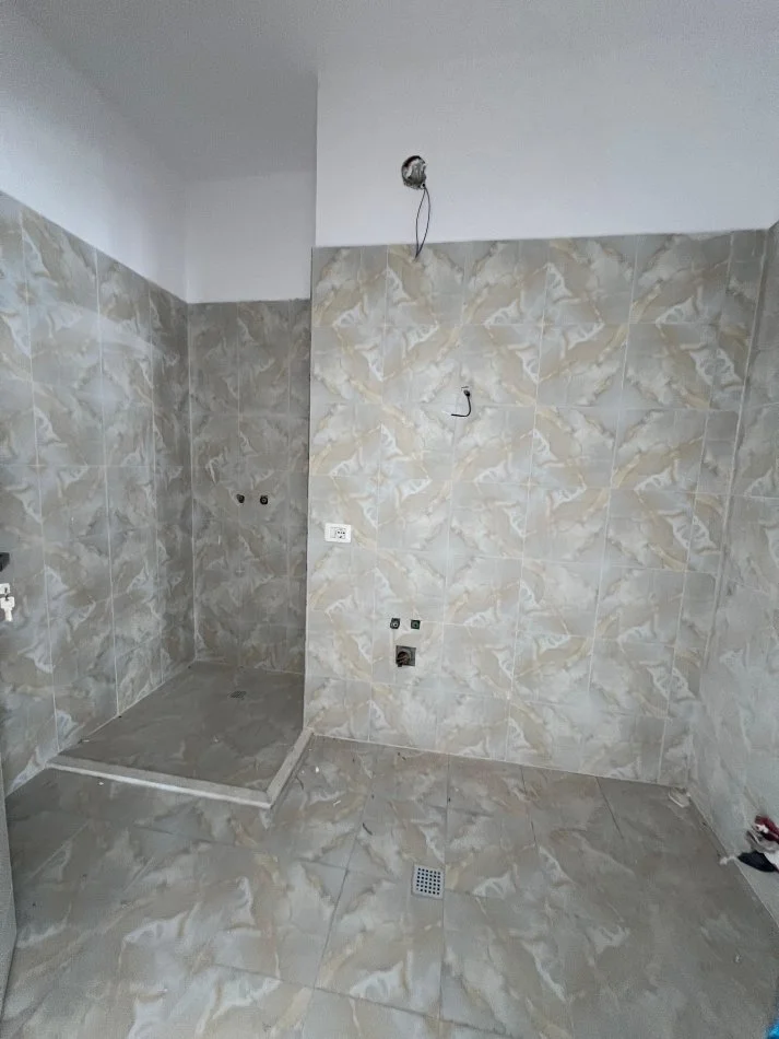 Durres, shitet apartament 2+1 Kati 3, 112 m² 380.000 € (VOLLGA DURRES)
