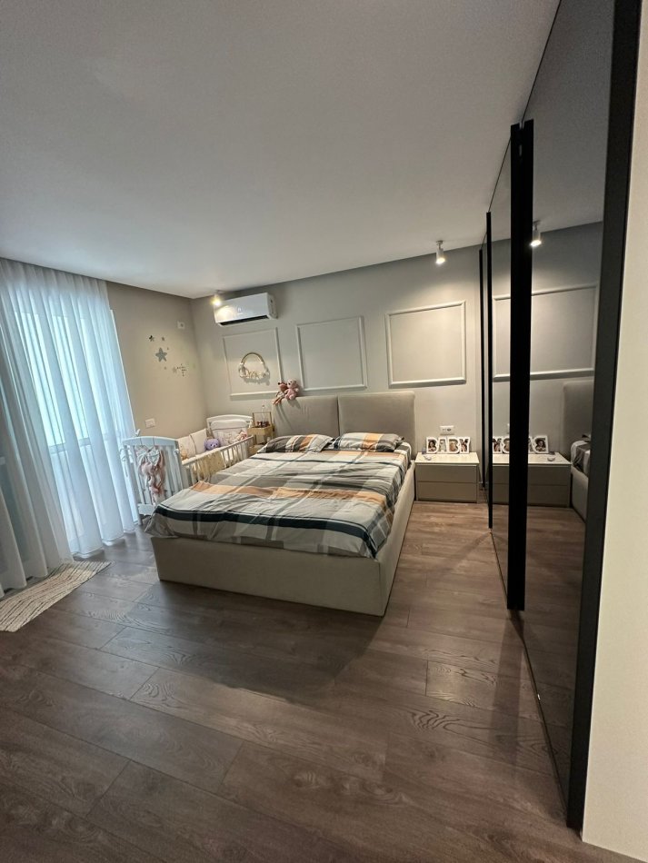 Tirane, shes apartament 2+1 Kati 2, 90 m² 190.000 € (Rr. E Ullinjve)