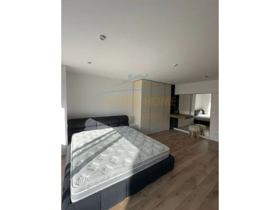 Tirane, shitet apartament duplex Dublex Kati 0, 45 m² 105.000 € (RRUGA E DIBRES)