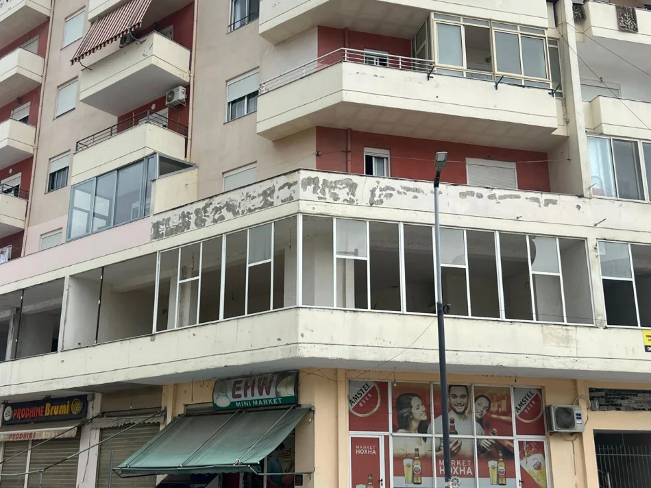 Me qera: Ambient Biznesi 📌Vlore - Perballe Spitalit || 200m² || Cmimi me marreveshje