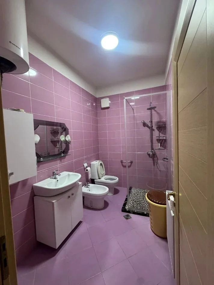 Tirane, shitet apartament 1+1+Ballkon Kati 2, 72 m² 216.000 € (KOMPLEKSI KIKA 2)
