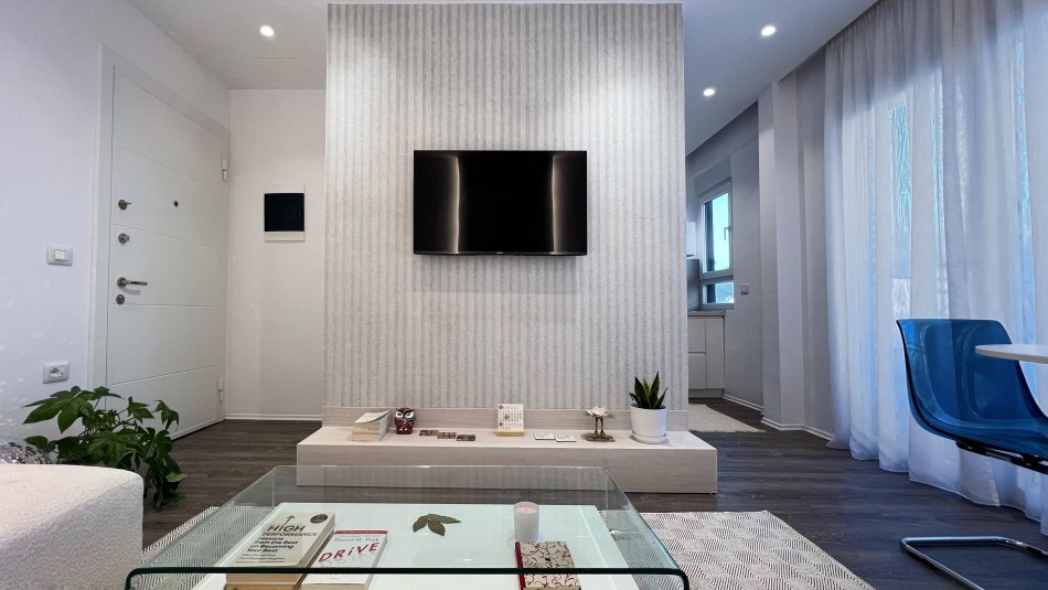 Shqiperi, shitet apartament 1+1 Kati 7, 50 m² 155.000 € (Rruga Naim Frasheri)