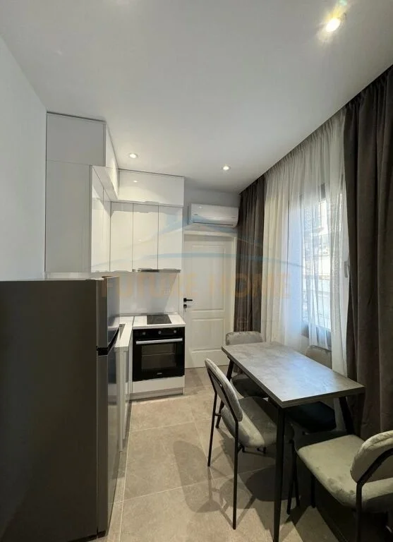 Tirane, jepet me qera apartament 1+1 Kati 4, 60 m² 700 € (Shallvaret)