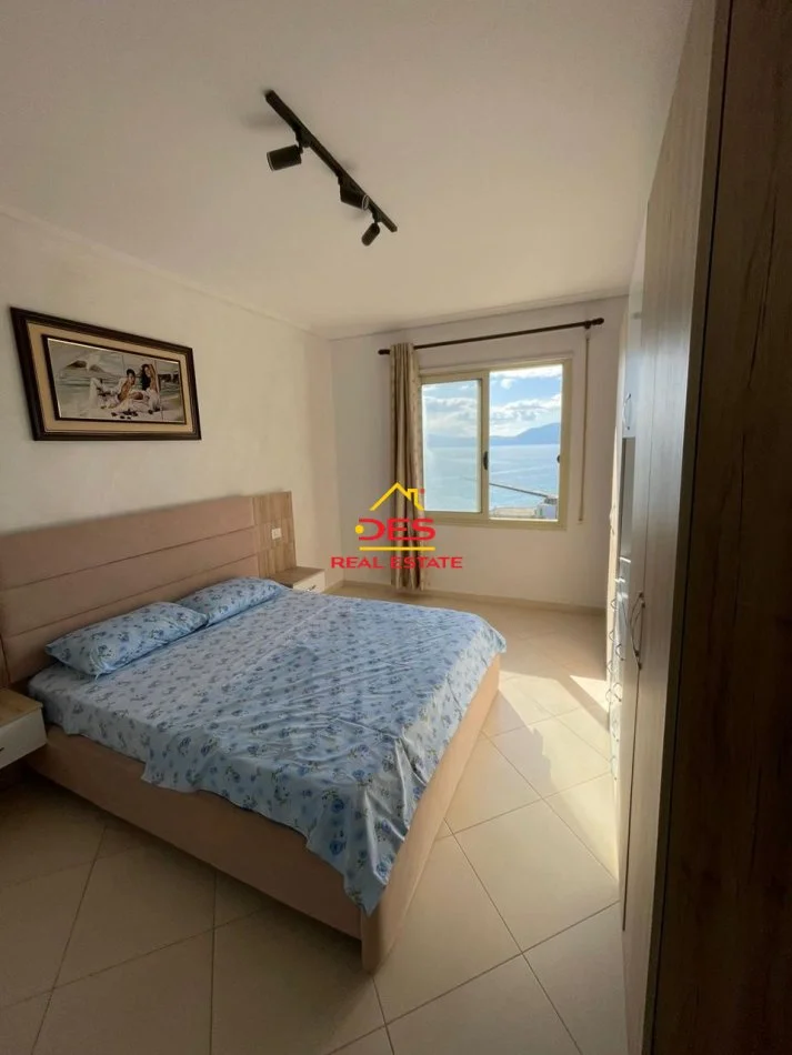 Vlore, jepet me qera apartament 2+1+Ballkon Kati 10, 105 m² 600 € (Rruga Çamëria)