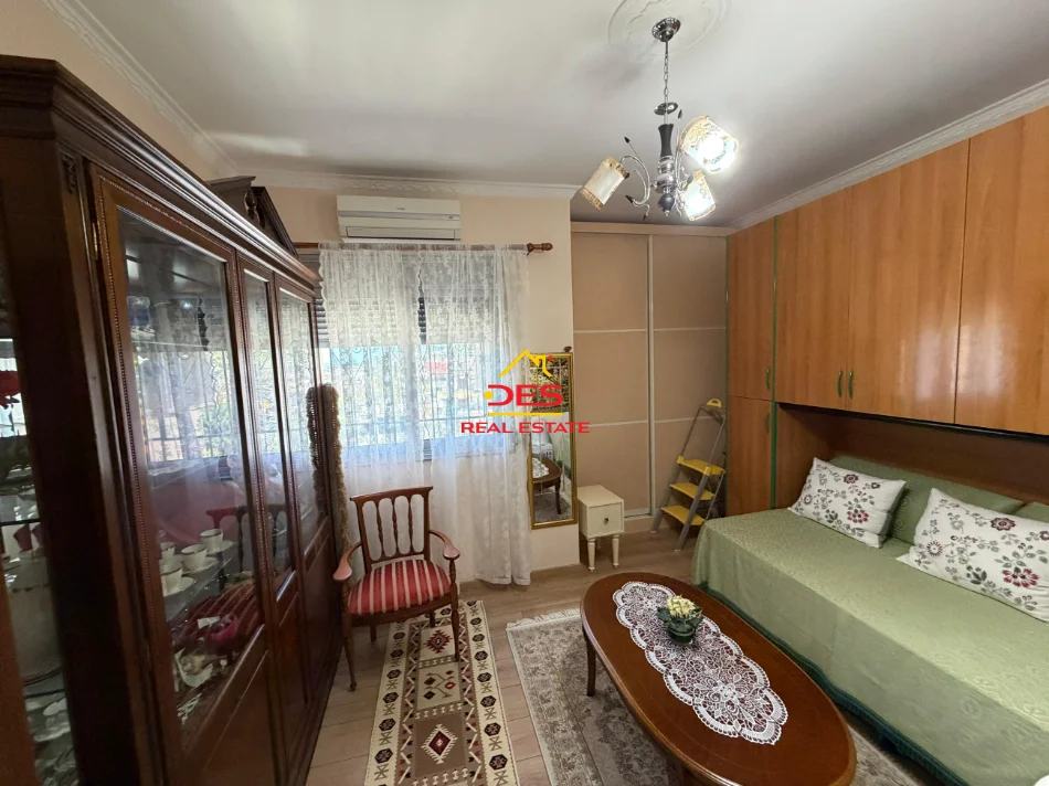 Vlore, shitet apartament 2+1+Ballkon Kati 3, 97 m² 128.000 € (Rruga Demokracia)