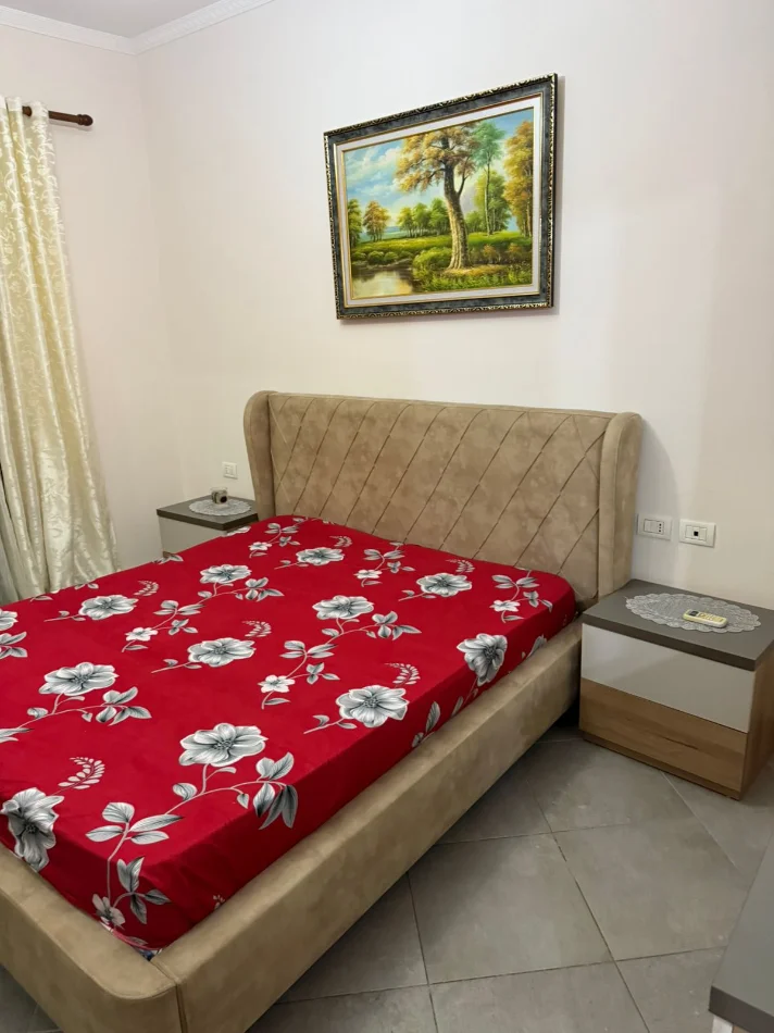 Tirane, jepet me qera apartament 1+1+Ballkon Kati 3, 70 m² 500 € (Green City Astir)