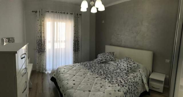 Durres, jepet me qera apartament 2+1+BLK Kati 9, 70 m² 400 Euro (aleksander goga)