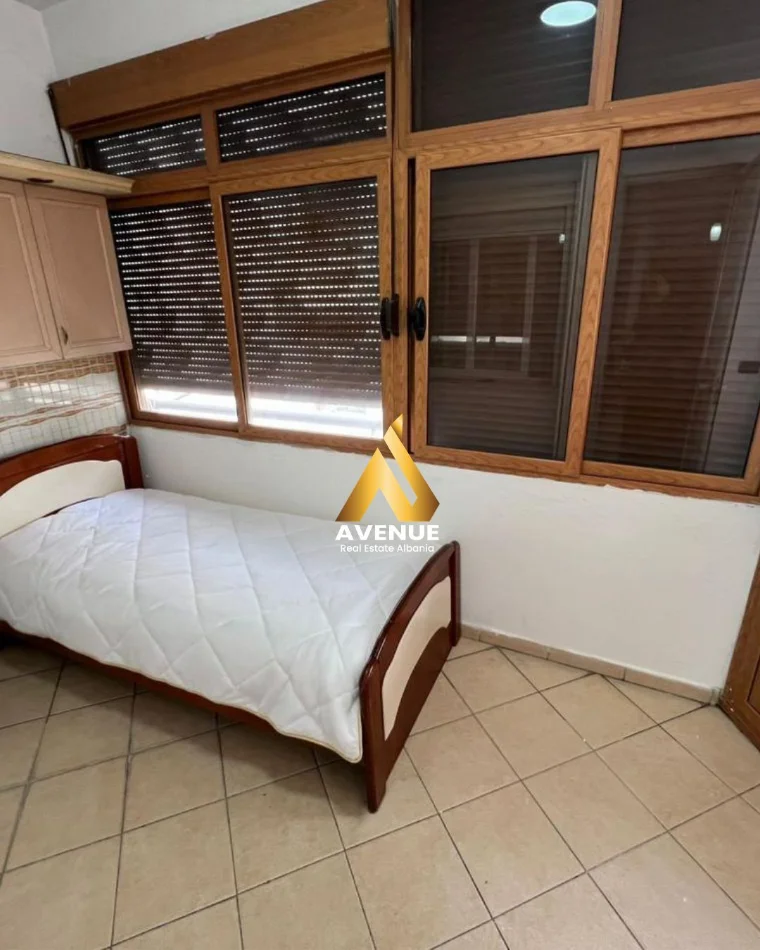 Tirane, jepet me qera apartament 1+1+Ballkon Kati 3, 73 m² 470 € (Rruga Dritan Hoxha)