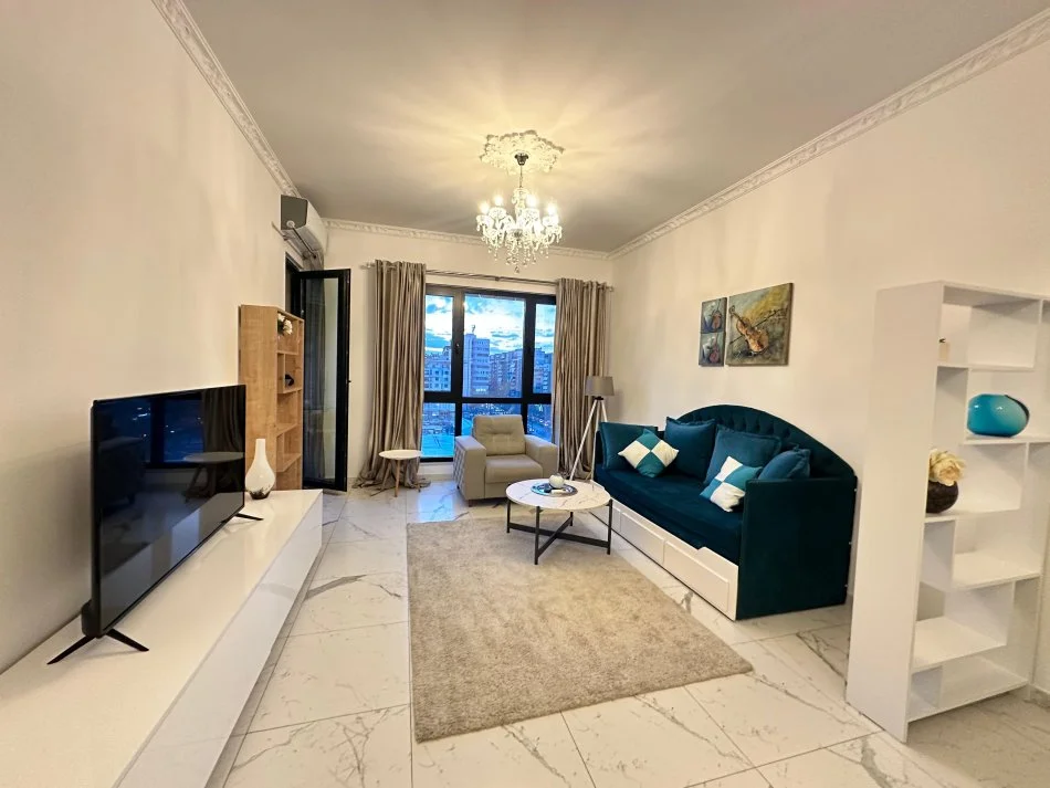 Tirane, jepet me qera apartament 1+1 Kati 6, 60 m² 1.000 € (Square 21)