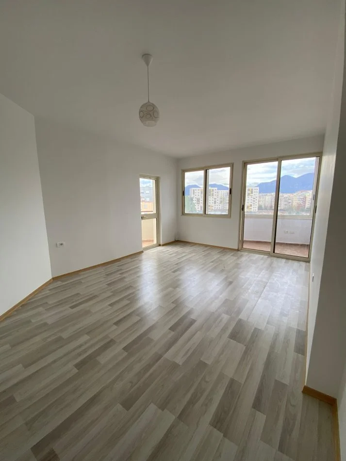Tirane, shitet apartament 2+1 , 110 m² 132.000 € (yzberisht)