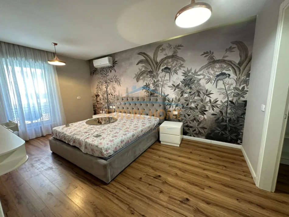 Tirane, jepet me qera apartament 2+1+PARKIM , Kati 2, 109 m² 1.200 € (KOMPLEKSI DELIJORGJI)