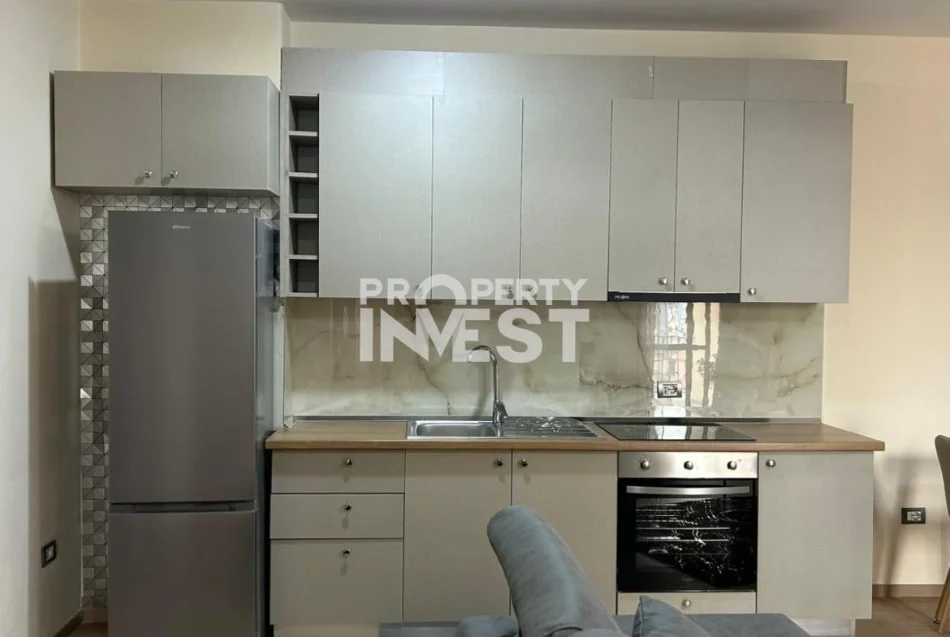 Tirane, jepet me qera apartament 1+1 Kati 4, 70 m² 690 € (Rruga e kavajes)