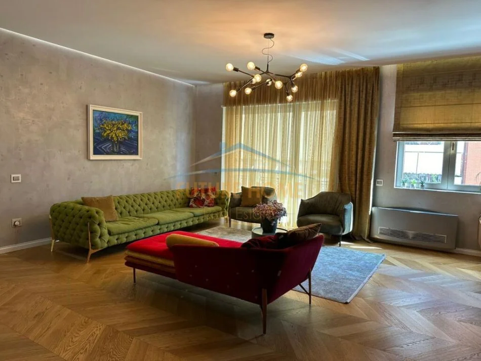 Tirane, shitet apartament 3+1+Ballkon , 267 m² 800.000 € (RRUGA KAVAJES, DELIJORGJI)