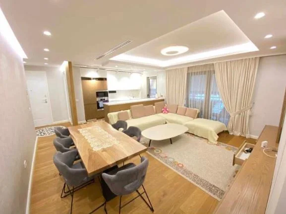 Tirane, jepet me qera apartament 2+1+Ballkon Kati 6, 126 m² 1.250 € (Delijorgji)