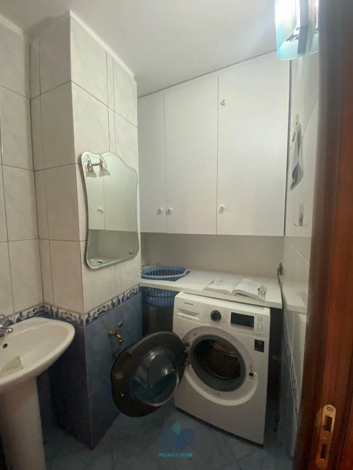 Jepet Me Qera Apartament 2+1+Garazhd Perballe Delijorgjit [ID P02148]