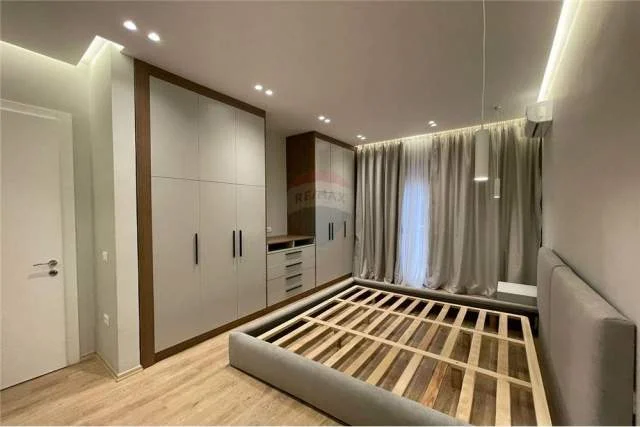 Tirane, jepet me qera apartament 2+1 Kati 2, 106 m² 1.200 Euro (Kompleksi Delijorgji)