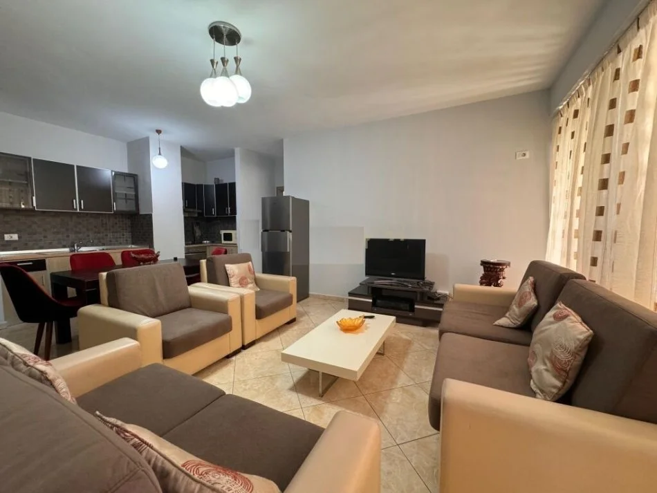 Tirane, jepet me qera apartament 2+1 Kati 2, 96 m² 600 € (Rruga kavajes , Delijorgji)