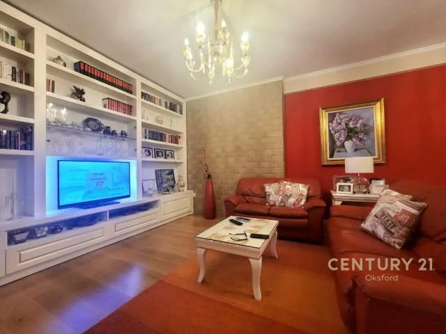 Shitet apartament 3+1, 182m2, Kati 6,  tek Stadiumi Dinamo