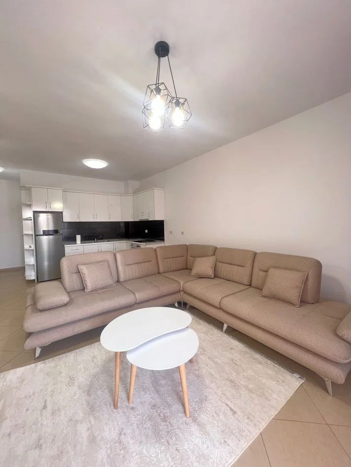 Shqiperi, jepet me qera apartament 2+1+Ballkon Kati 5, 120 m² 700 € (Kompleks Panorama tek Instituti "Harry T. Fultz")