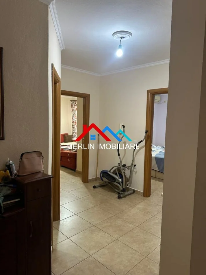 Tirane, shitet apartament 1+1+Ballkon Kati 6, 80 m² 125.000 € (RRUGA XHANFIZE KEKO,KINOSTUDIO)