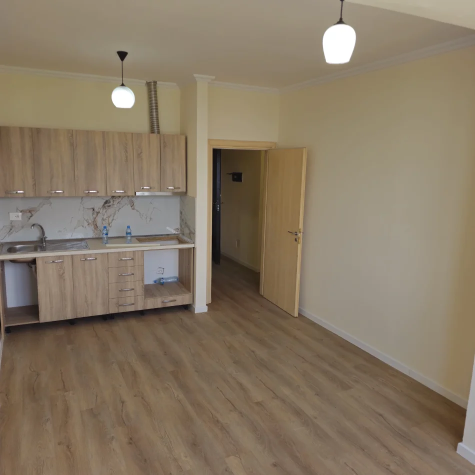 Tirane, shitet apartament 1+1 Kati 7, 52 m² 70.000 € 