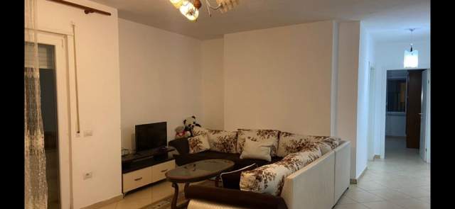 Tirane, jepet me qera apartament 2+1+A+BLK Kati 2, 120 m² 400 Euro (Shkolla bashkuar)