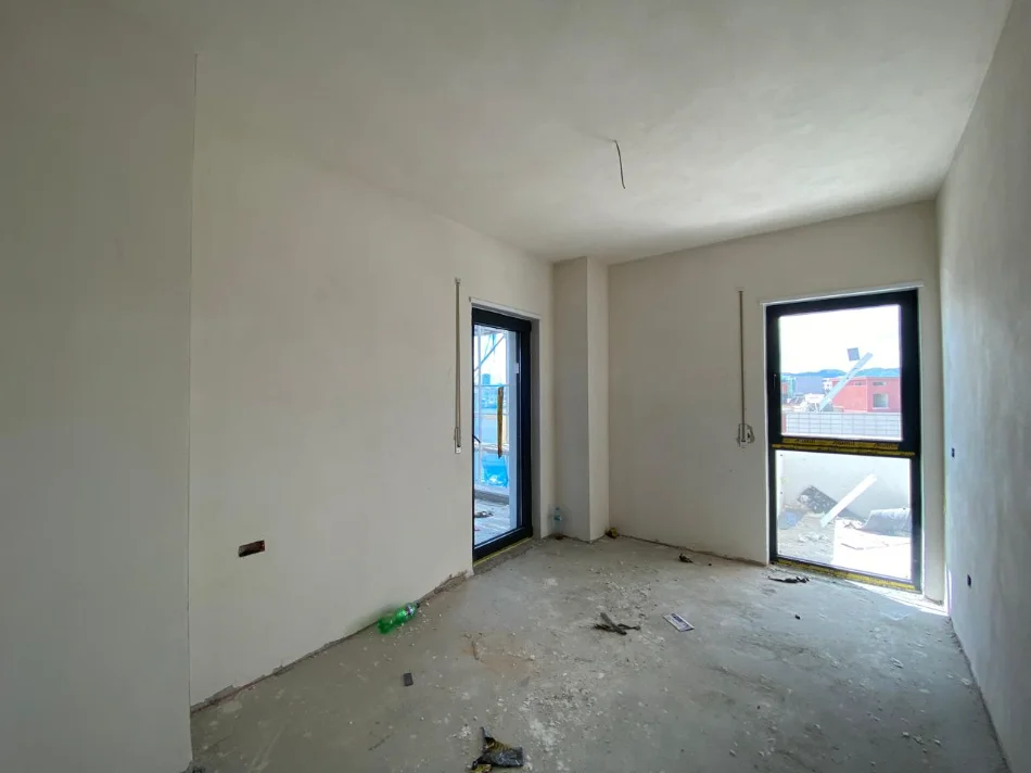 Tirane, shitet apartament 2+1+Ballkon Kati 7, 124 m² 254.000 € (Rruga Don Bosko)