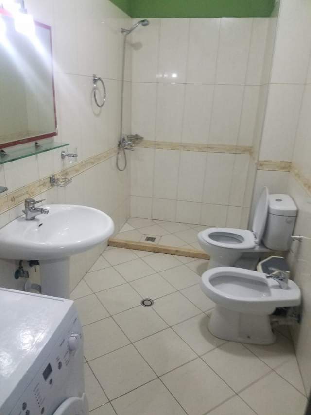Tirane, jepet me qera apartament 2+1 Kati 2, 75 m² 350 Euro (Rruga Aleksandri i Madh)