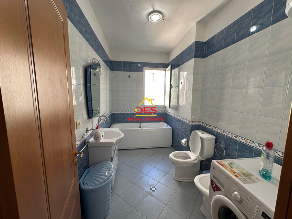 Shqiperi, jepet me qera apartament 1+1+Ballkon Kati 5, 70 m² 250 € (Rruga Murat Tërbaçi)