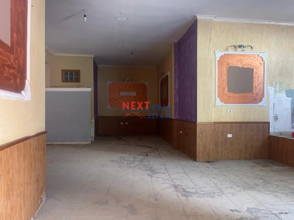 Vlore, shitet dyqan Kati 0, 85 m² 115.000 € (VLORE)