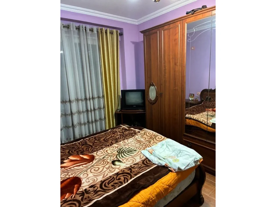 Tirane, jepet me qera apartament 1+1 Kati 2, 61 m² 550 € (21 DHJETORI , Rruga Frosina Plaku)