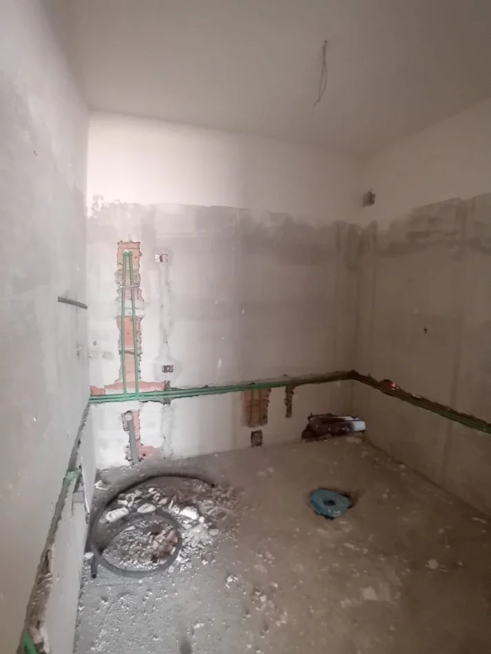 Tirane, shitet apartament 2+1+Ballkon Kati 4, 124 m² 190.000 € (Kujtim Laro)