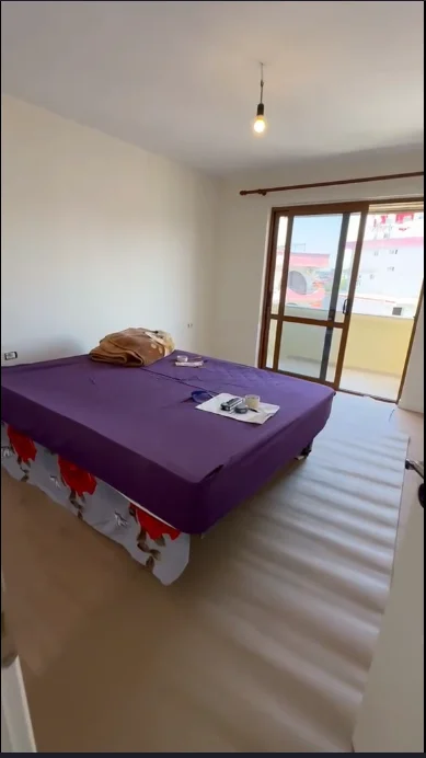 Fier, shitet apartament 3+1+Ballkon Kati 5, 107 m² 91.000 € (Rruga Mujo Ulqinaku)
