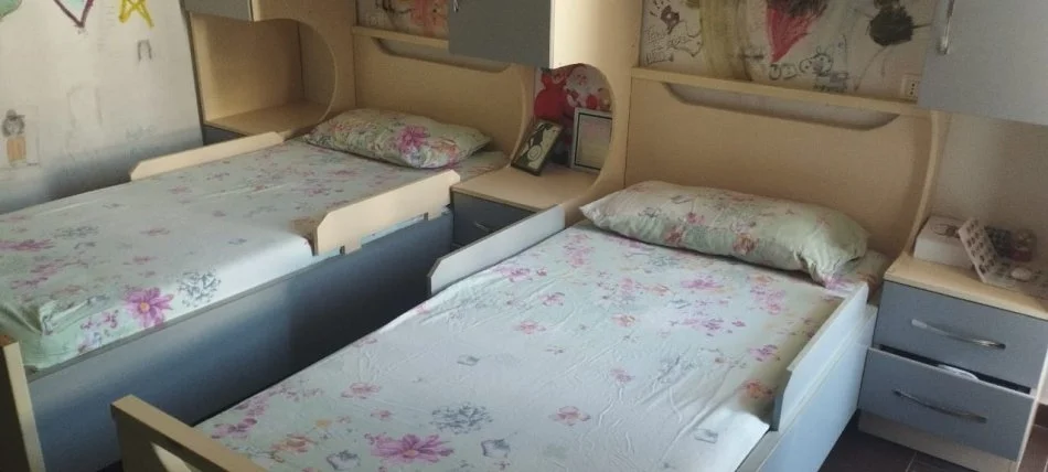 Tirane, jepet me qera apartament 2+1+Ballkon Kati 2, 85 m² 350 € (Misto mame pallatet cabej)