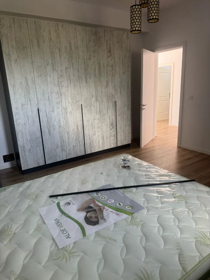 Tirane, jepet me qera apartament 2+1+Aneks+Ballkon Kati 0, 120 m² 350 € (qyteti studenti , sauk)