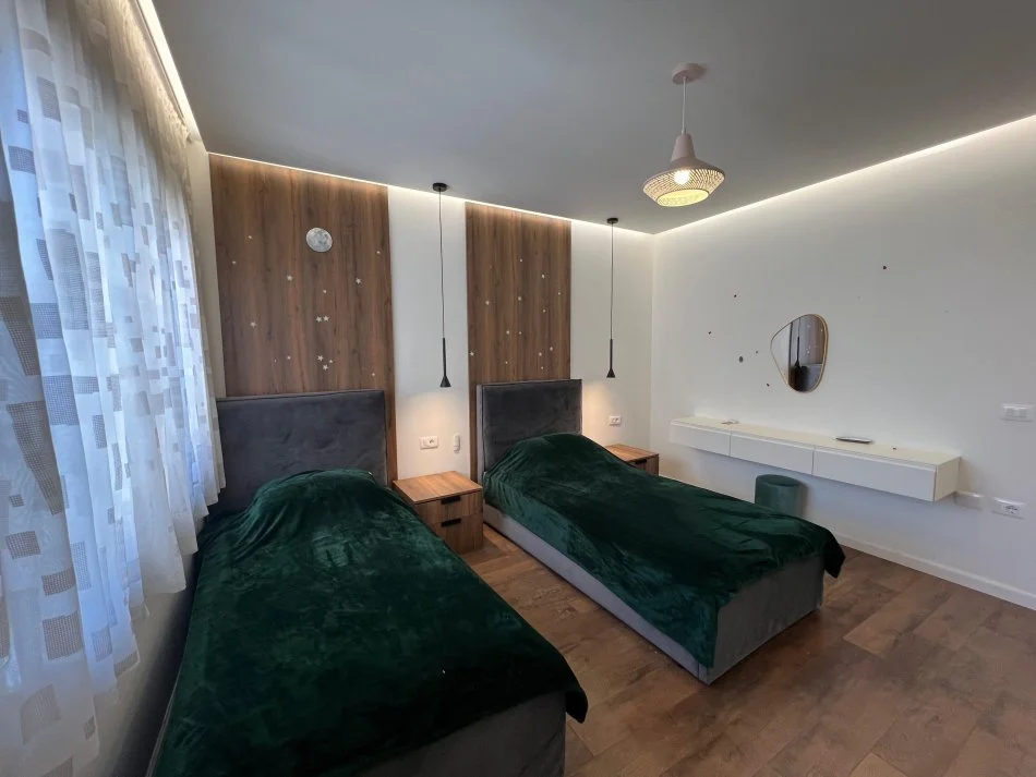 Tirane, shitet apartament 3+1+Aneks+Ballkon Kati 9, 153 m² 624.000 € (Rruga e Elbasanit)