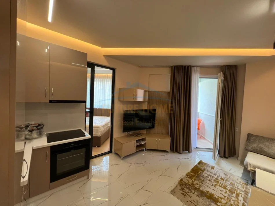 Tirane, jepet me qera apartament 1+1 Kati 2, 64 m² 450 € (RRUGA E DIBRES)