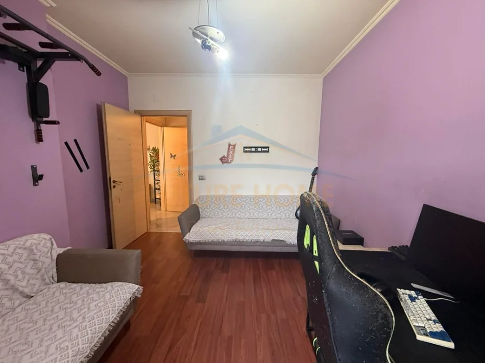 Tirane, shitet apartament 2+1 Kati 5, 101 m² 220.000 € (Rruga e Dibres , Tower Bridge)